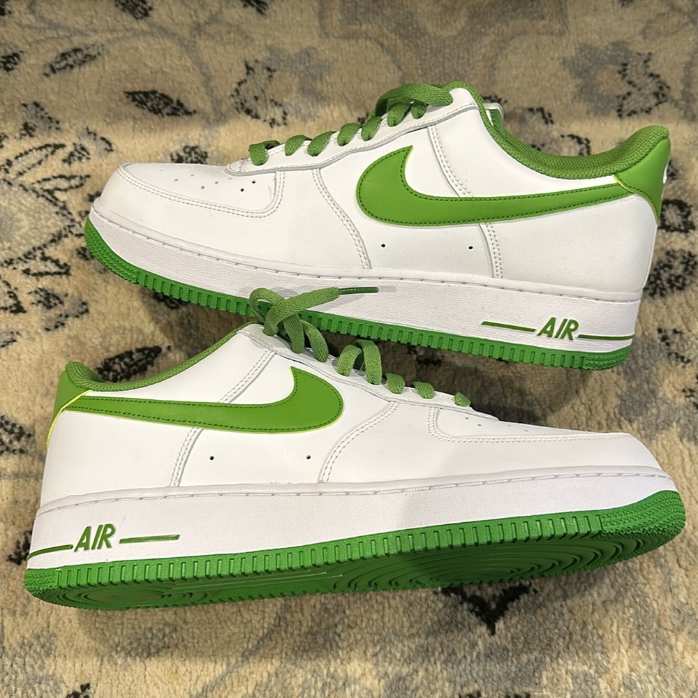 Air Force 1 (Size 11.5)